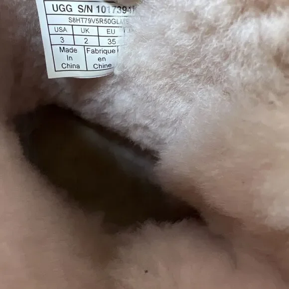 Girls UGG Boots Bailey Bow Baby Pink Suede Wool Coquette Rare Collectors Sz 3 - Picture 15 of 16